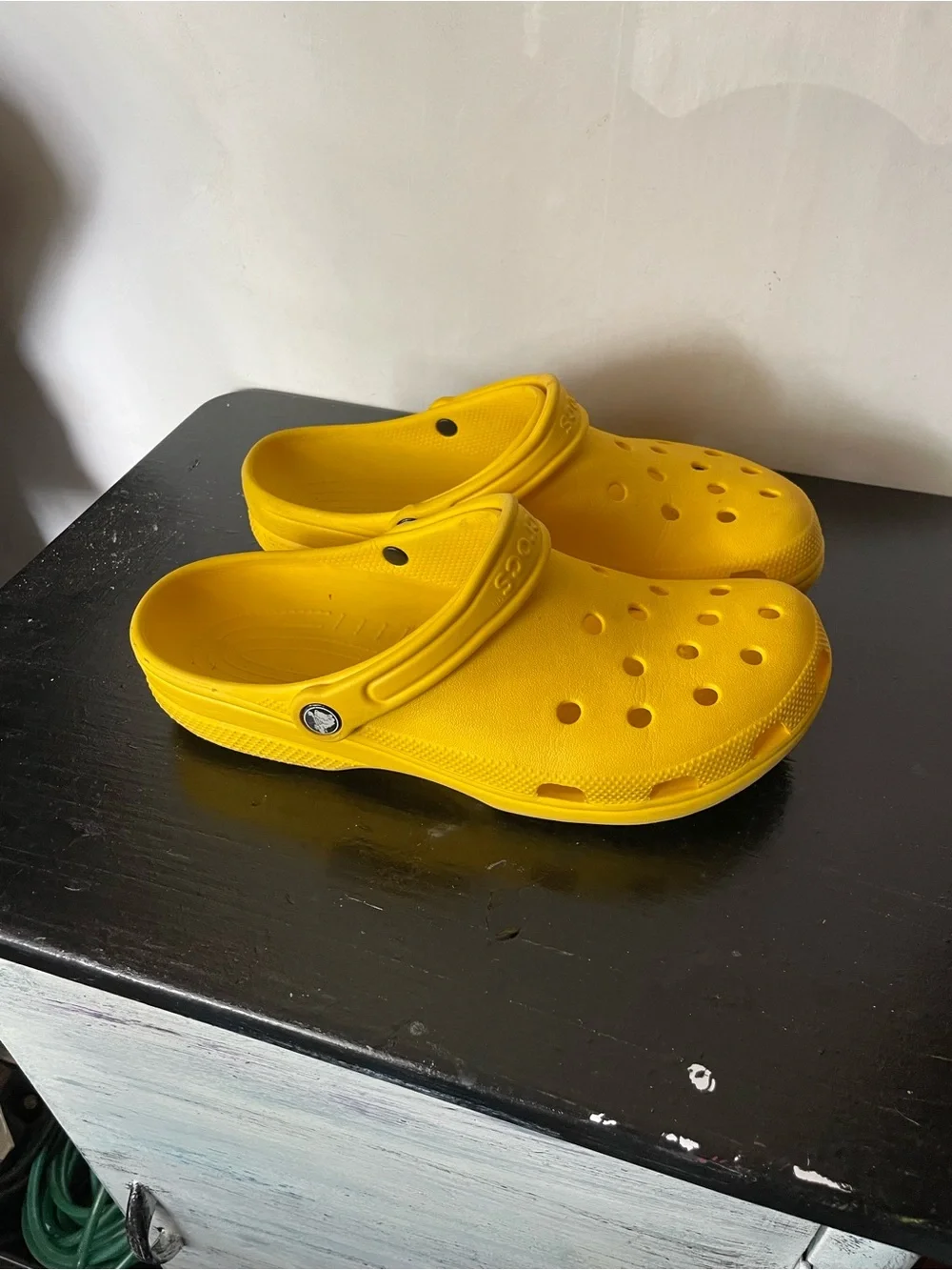 CROCS up sale